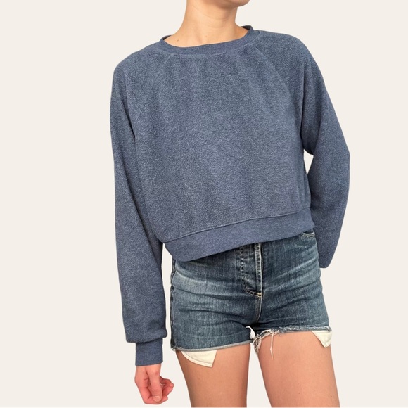Colsie Blue Cropped Pullover 💕 - Picture 1 of 2